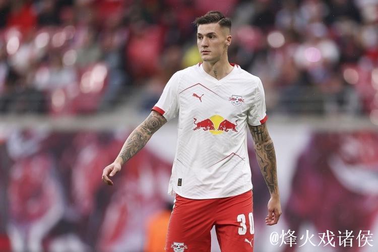 记者：在因伤病缺席曼联4场比赛后，谢什科本轮将重回替补席